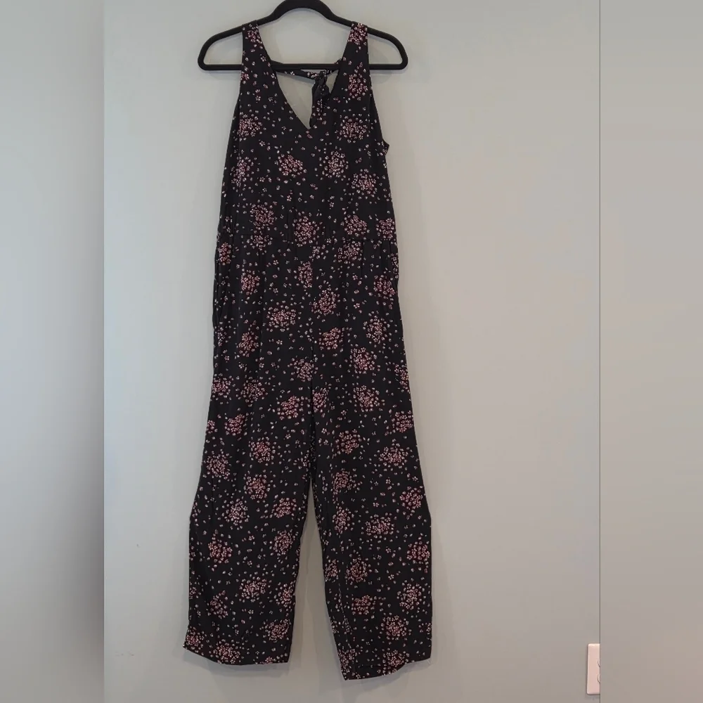 LOFT Black Loose Fitting Jumpsuit with Pink And White Floral Women's Size Small